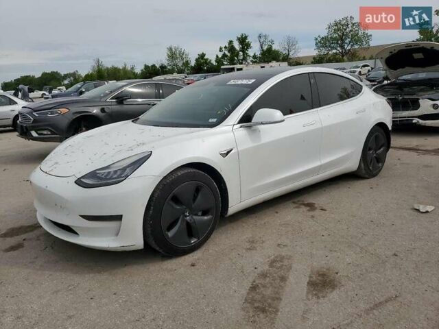 Белый Тесла Модель 3, объемом двигателя 0 л и пробегом 55 тыс. км за 3000 $, фото 1 на Automoto.ua