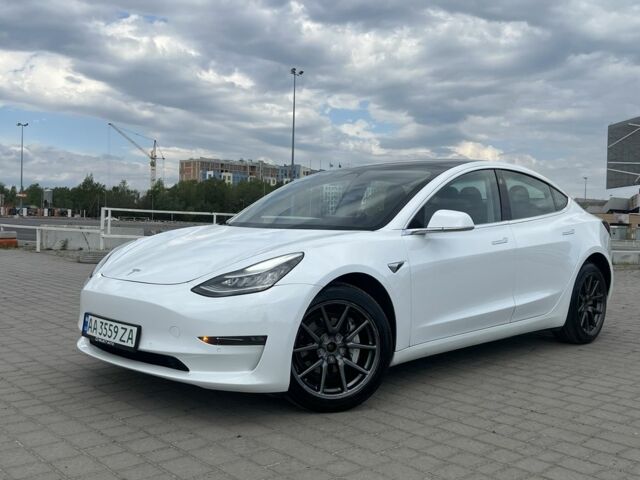 Белый Тесла Модель 3, объемом двигателя 0 л и пробегом 40 тыс. км за 17990 $, фото 1 на Automoto.ua