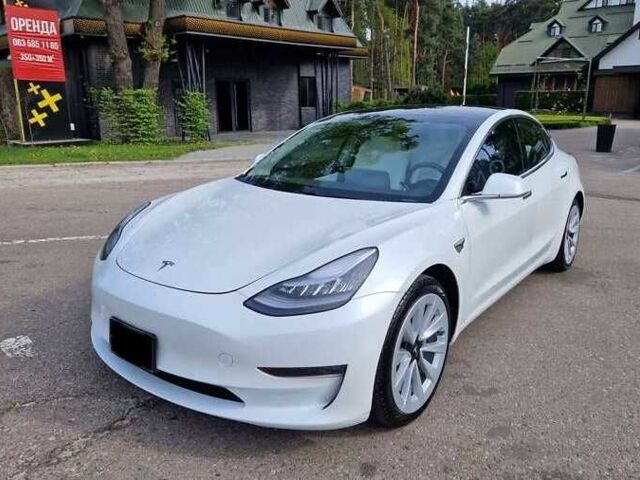 Белый Тесла Модель 3, объемом двигателя 0 л и пробегом 42 тыс. км за 14600 $, фото 1 на Automoto.ua