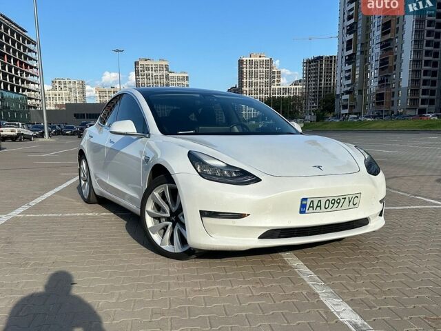 Білий Тесла Модель 3, об'ємом двигуна 0 л та пробігом 189 тис. км за 18500 $, фото 1 на Automoto.ua