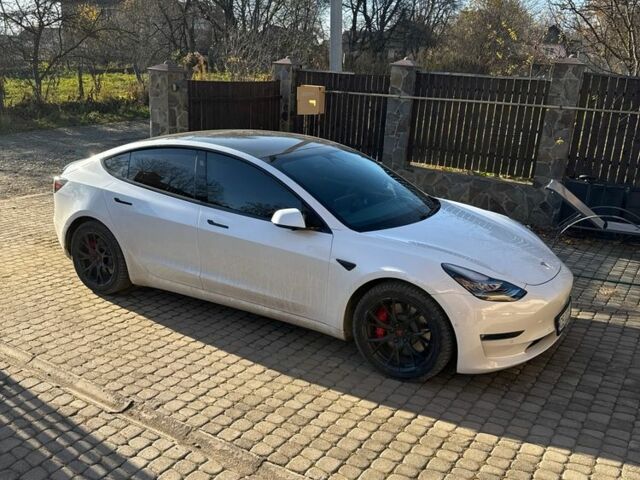 Білий Тесла Модель 3, об'ємом двигуна 0 л та пробігом 180 тис. км за 17500 $, фото 1 на Automoto.ua