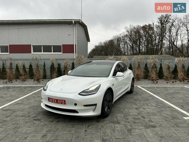 Білий Тесла Модель 3, об'ємом двигуна 0 л та пробігом 96 тис. км за 16100 $, фото 1 на Automoto.ua