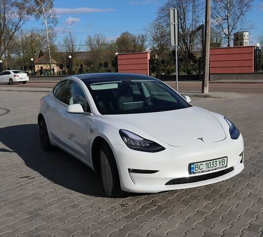 Білий Тесла Модель 3, об'ємом двигуна 0 л та пробігом 79 тис. км за 16999 $, фото 1 на Automoto.ua