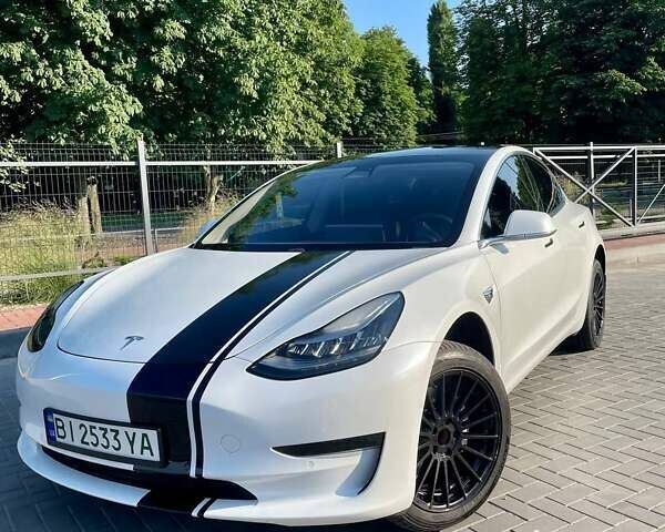 Белый Тесла Модель 3, объемом двигателя 0 л и пробегом 58 тыс. км за 24400 $, фото 1 на Automoto.ua
