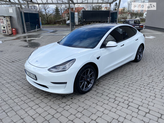 Белый Тесла Модель 3, объемом двигателя 0 л и пробегом 87 тыс. км за 20800 $, фото 1 на Automoto.ua
