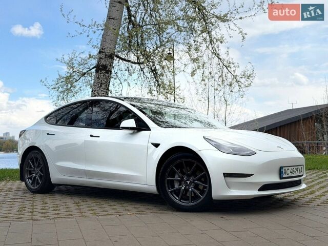 Белый Тесла Модель 3, объемом двигателя 0 л и пробегом 90 тыс. км за 17999 $, фото 1 на Automoto.ua