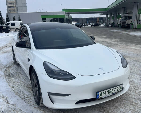 Білий Тесла Модель 3, об'ємом двигуна 0 л та пробігом 145 тис. км за 16500 $, фото 1 на Automoto.ua