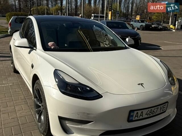Білий Тесла Модель 3, об'ємом двигуна 0 л та пробігом 90 тис. км за 19000 $, фото 1 на Automoto.ua