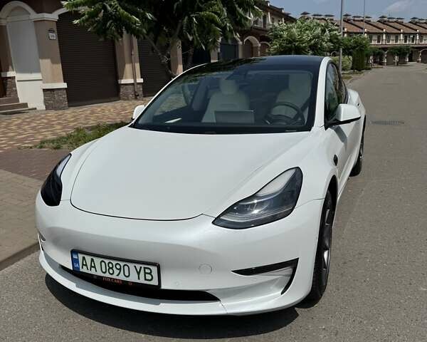 Білий Тесла Модель 3, об'ємом двигуна 0 л та пробігом 79 тис. км за 21500 $, фото 1 на Automoto.ua