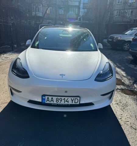 Белый Тесла Модель 3, объемом двигателя 0 л и пробегом 226 тыс. км за 16000 $, фото 1 на Automoto.ua