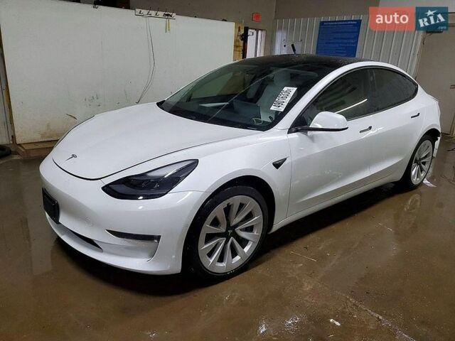 Білий Тесла Модель 3, об'ємом двигуна 0 л та пробігом 89 тис. км за 6000 $, фото 1 на Automoto.ua