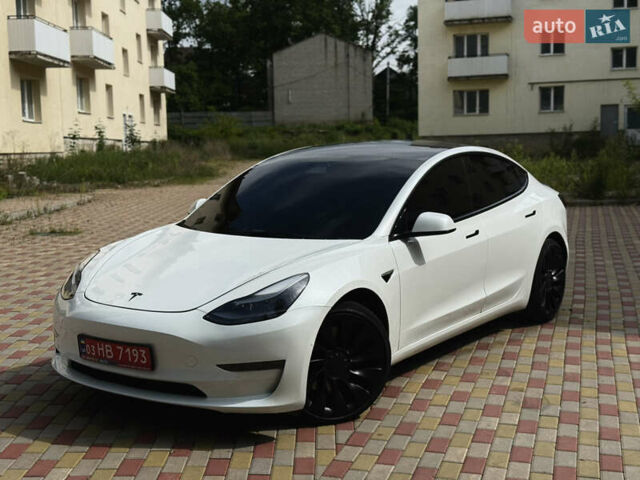 Білий Тесла Модель 3, об'ємом двигуна 0 л та пробігом 89 тис. км за 22900 $, фото 1 на Automoto.ua