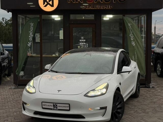 Білий Тесла Модель 3, об'ємом двигуна 0 л та пробігом 35 тис. км за 21700 $, фото 1 на Automoto.ua