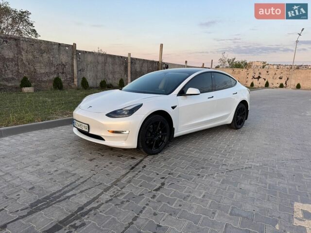 Білий Тесла Модель 3, об'ємом двигуна 0 л та пробігом 180 тис. км за 18800 $, фото 1 на Automoto.ua