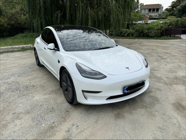 Белый Тесла Модель 3, объемом двигателя 0 л и пробегом 80 тыс. км за 21778 $, фото 1 на Automoto.ua