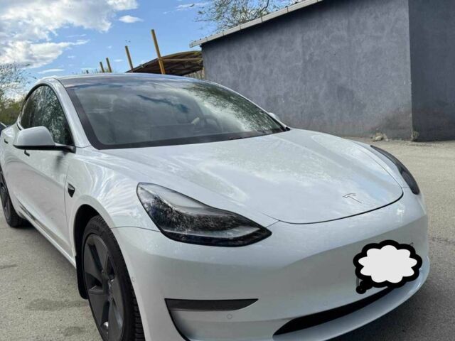 Білий Тесла Модель 3, об'ємом двигуна 0 л та пробігом 30 тис. км за 16700 $, фото 1 на Automoto.ua