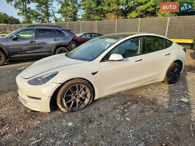 Белый Тесла Модель 3, объемом двигателя 0 л и пробегом 44 тыс. км за 8500 $, фото 1 на Automoto.ua