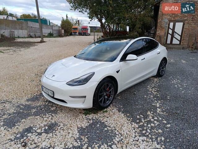 Белый Тесла Модель 3, объемом двигателя 0 л и пробегом 71 тыс. км за 18700 $, фото 1 на Automoto.ua