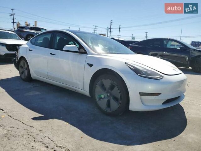 Білий Тесла Модель 3, об'ємом двигуна 0 л та пробігом 73 тис. км за 16700 $, фото 1 на Automoto.ua