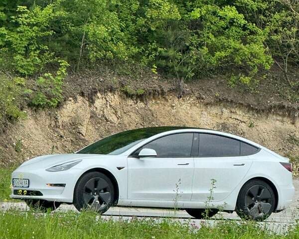 Белый Тесла Модель 3, объемом двигателя 0 л и пробегом 55 тыс. км за 17650 $, фото 1 на Automoto.ua