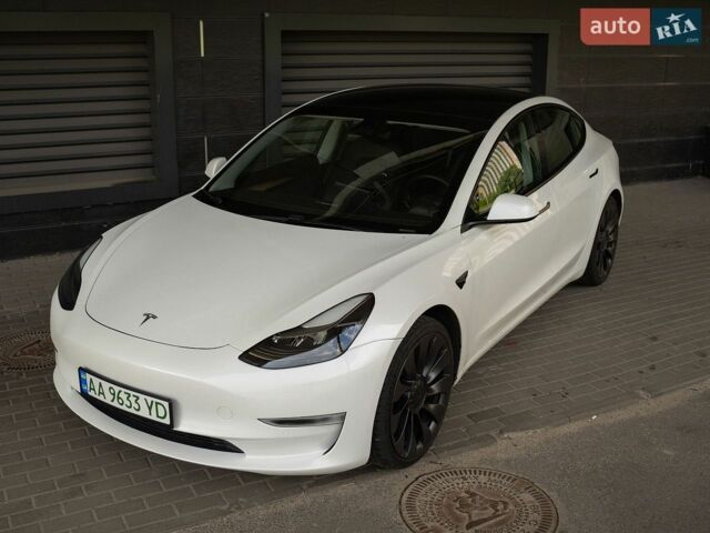 Белый Тесла Модель 3, объемом двигателя 0 л и пробегом 90 тыс. км за 22500 $, фото 1 на Automoto.ua