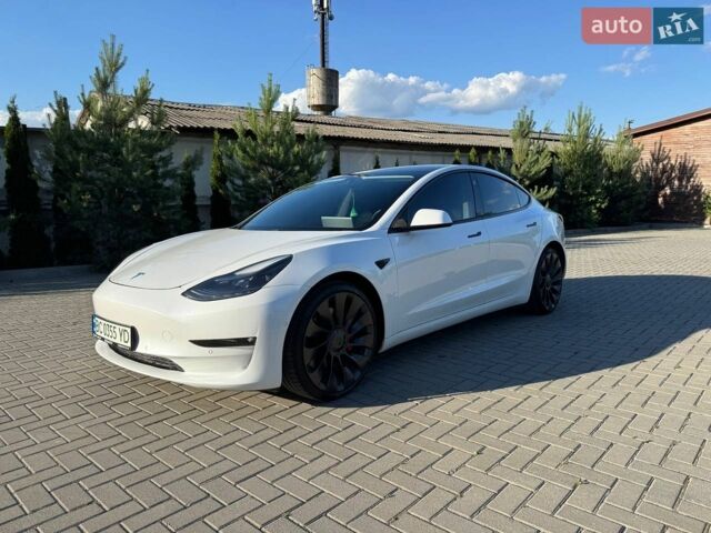 Белый Тесла Модель 3, объемом двигателя 0 л и пробегом 75 тыс. км за 21600 $, фото 1 на Automoto.ua