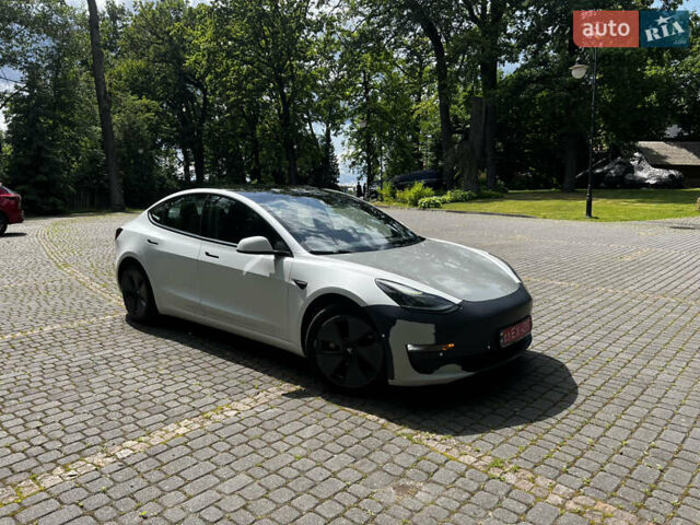 Білий Тесла Модель 3, об'ємом двигуна 0 л та пробігом 196 тис. км за 15400 $, фото 1 на Automoto.ua