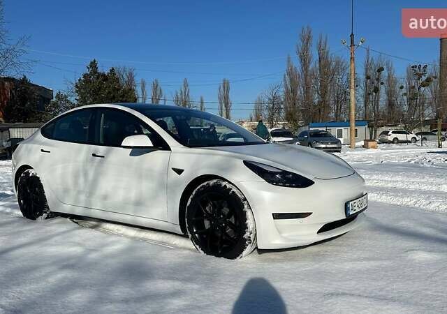 Белый Тесла Модель 3, объемом двигателя 0 л и пробегом 11 тыс. км за 20400 $, фото 1 на Automoto.ua