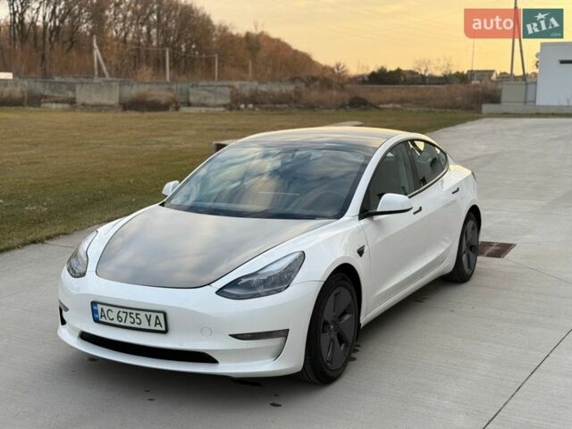 Белый Тесла Модель 3, объемом двигателя 0 л и пробегом 77 тыс. км за 14700 $, фото 1 на Automoto.ua