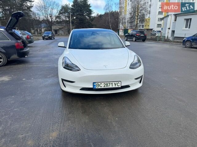 Белый Тесла Модель 3, объемом двигателя 0 л и пробегом 102 тыс. км за 22500 $, фото 1 на Automoto.ua