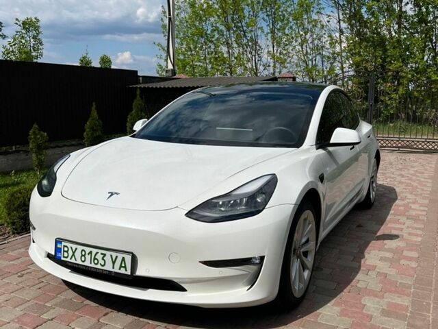 Белый Тесла Модель 3, объемом двигателя 0 л и пробегом 56 тыс. км за 18000 $, фото 1 на Automoto.ua