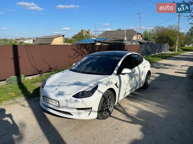 Белый Тесла Модель 3, объемом двигателя 0 л и пробегом 43 тыс. км за 23199 $, фото 1 на Automoto.ua