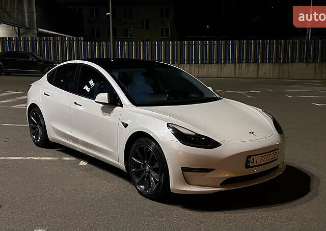 Тесла Модель 3 2021 у Києві на Automoto.ua Білий Тесла Модель 3, об'ємом двигуна 0 л та пробігом 78 тис. км за 22500 $, фото 1 на Automoto.ua