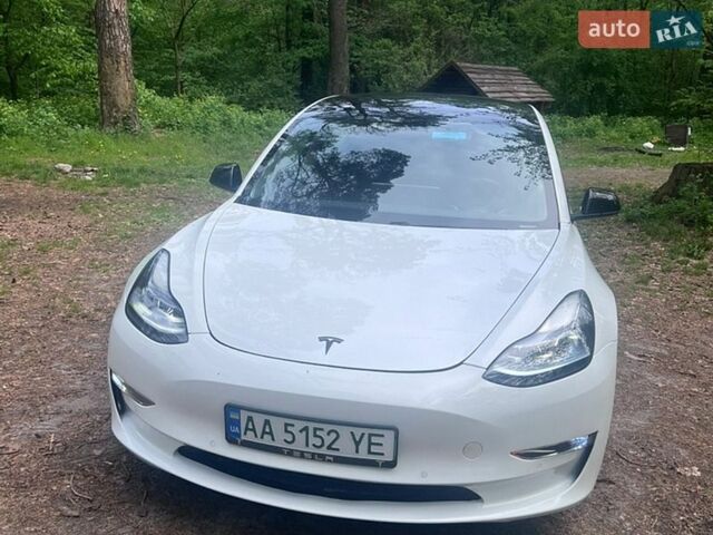 Белый Тесла Модель 3, объемом двигателя 0 л и пробегом 96 тыс. км за 17300 $, фото 1 на Automoto.ua
