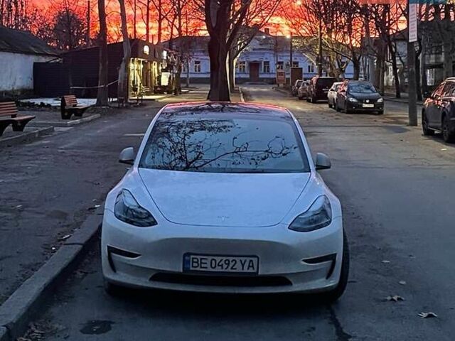 Белый Тесла Модель 3, объемом двигателя 0 л и пробегом 166 тыс. км за 19200 $, фото 1 на Automoto.ua