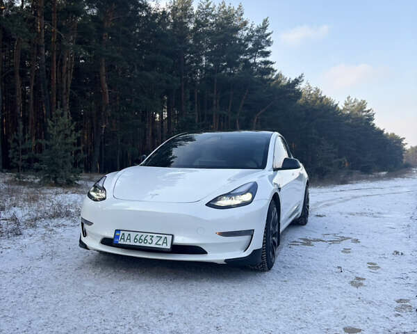 Білий Тесла Модель 3, об'ємом двигуна 0 л та пробігом 106 тис. км за 18900 $, фото 1 на Automoto.ua