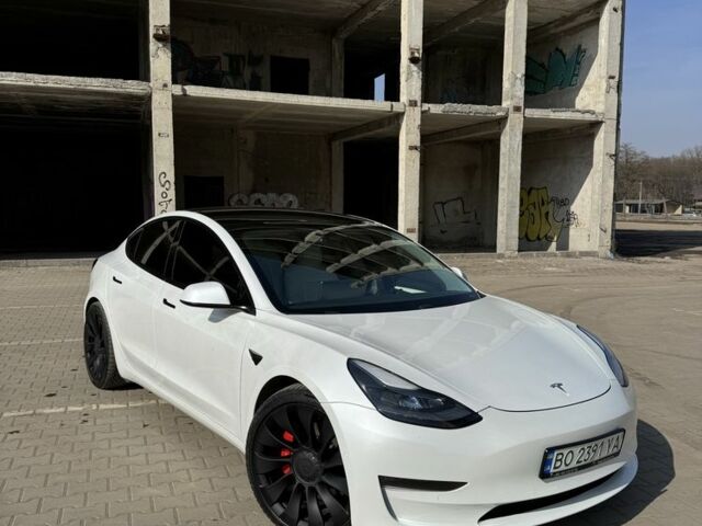 Белый Тесла Модель 3, объемом двигателя 0 л и пробегом 85 тыс. км за 22399 $, фото 1 на Automoto.ua