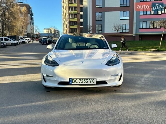 Білий Тесла Модель 3, об'ємом двигуна 0 л та пробігом 76 тис. км за 22000 $, фото 1 на Automoto.ua
