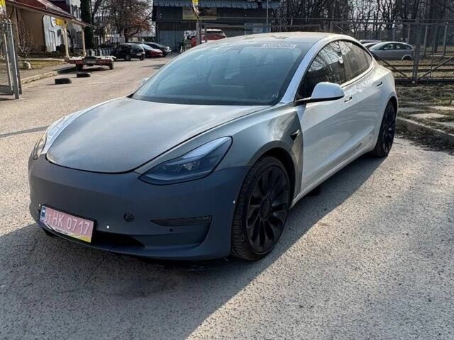 Белый Тесла Модель 3, объемом двигателя 0 л и пробегом 130 тыс. км за 13500 $, фото 1 на Automoto.ua