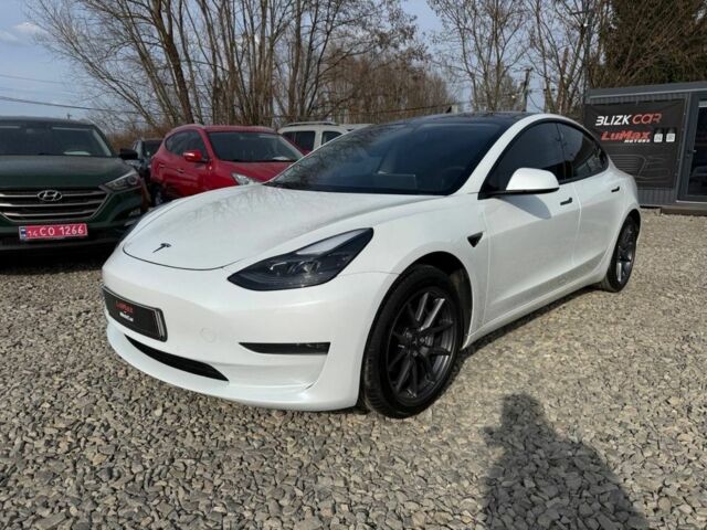 Білий Тесла Модель 3, об'ємом двигуна 0 л та пробігом 108 тис. км за 21999 $, фото 1 на Automoto.ua