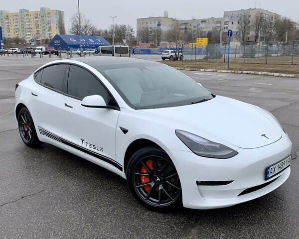 Белый Тесла Модель 3, объемом двигателя 0 л и пробегом 20 тыс. км за 22900 $, фото 1 на Automoto.ua