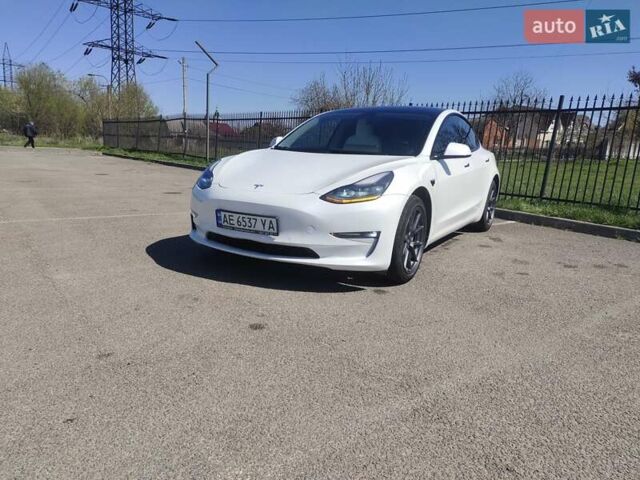Білий Тесла Модель 3, об'ємом двигуна 0 л та пробігом 86 тис. км за 19500 $, фото 1 на Automoto.ua