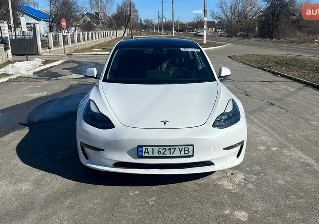 Белый Тесла Модель 3, объемом двигателя 0 л и пробегом 168 тыс. км за 17500 $, фото 1 на Automoto.ua