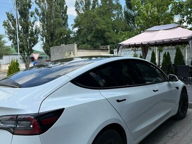 Белый Тесла Модель 3, объемом двигателя 0 л и пробегом 75 тыс. км за 16300 $, фото 1 на Automoto.ua