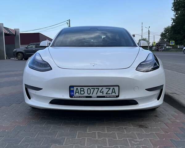 Белый Тесла Модель 3, объемом двигателя 0 л и пробегом 164 тыс. км за 18400 $, фото 1 на Automoto.ua