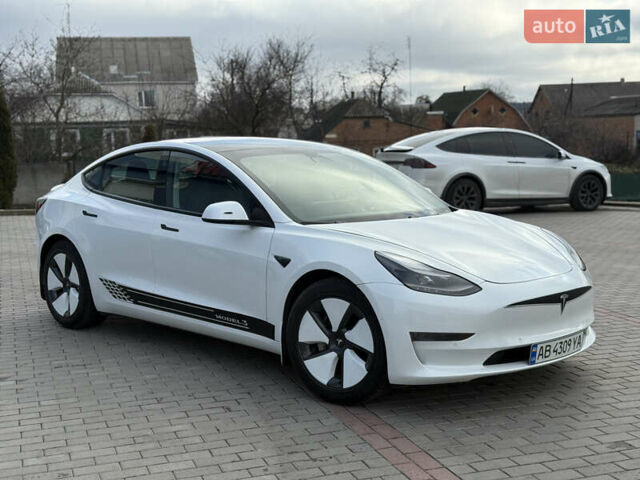 Білий Тесла Модель 3, об'ємом двигуна 0 л та пробігом 79 тис. км за 20700 $, фото 1 на Automoto.ua