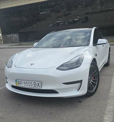 Белый Тесла Модель 3, объемом двигателя 0 л и пробегом 29 тыс. км за 24999 $, фото 1 на Automoto.ua
