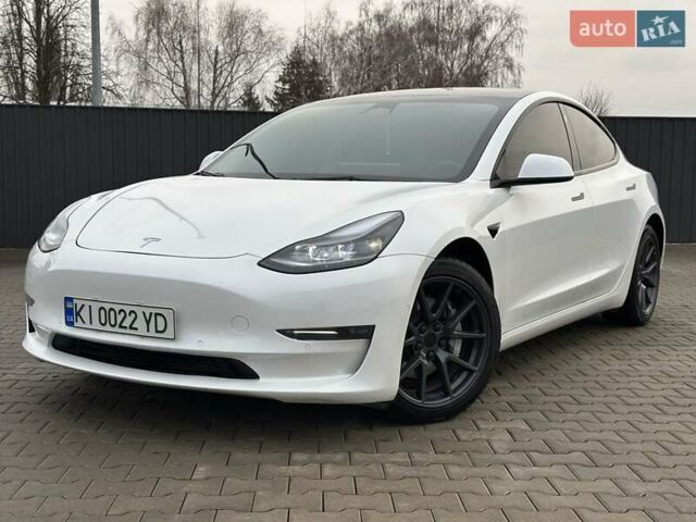 Белый Тесла Модель 3, объемом двигателя 0 л и пробегом 48 тыс. км за 22000 $, фото 1 на Automoto.ua