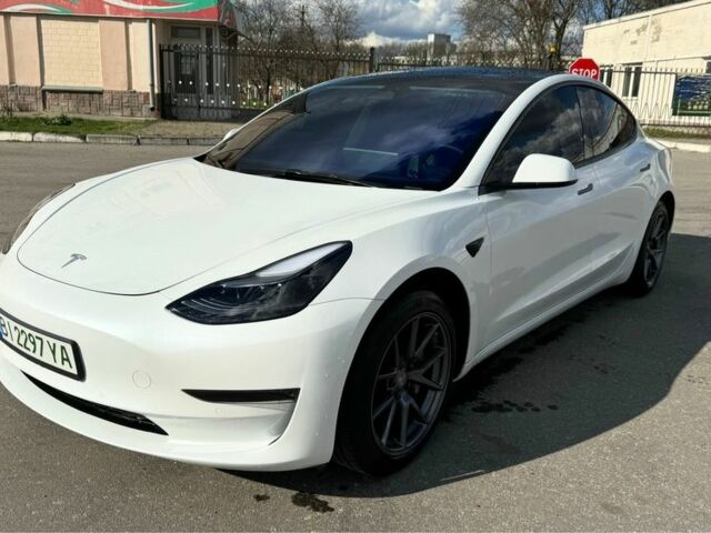 Білий Тесла Модель 3, об'ємом двигуна 0 л та пробігом 45 тис. км за 24999 $, фото 1 на Automoto.ua