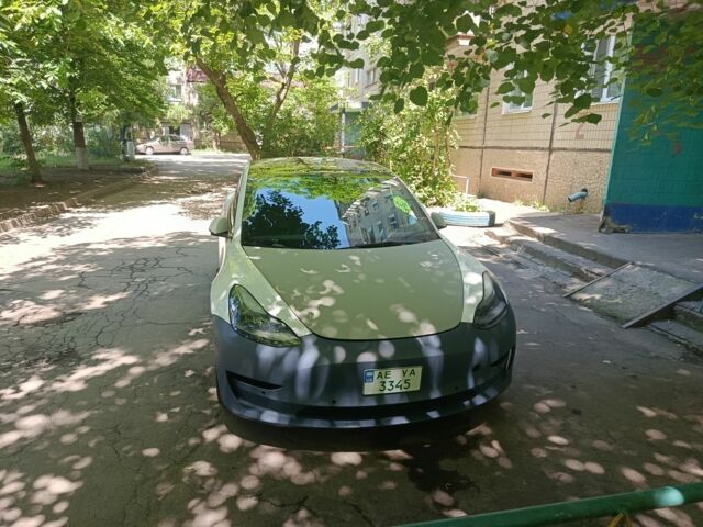 Білий Тесла Модель 3, об'ємом двигуна 0 л та пробігом 160 тис. км за 432 $, фото 1 на Automoto.ua